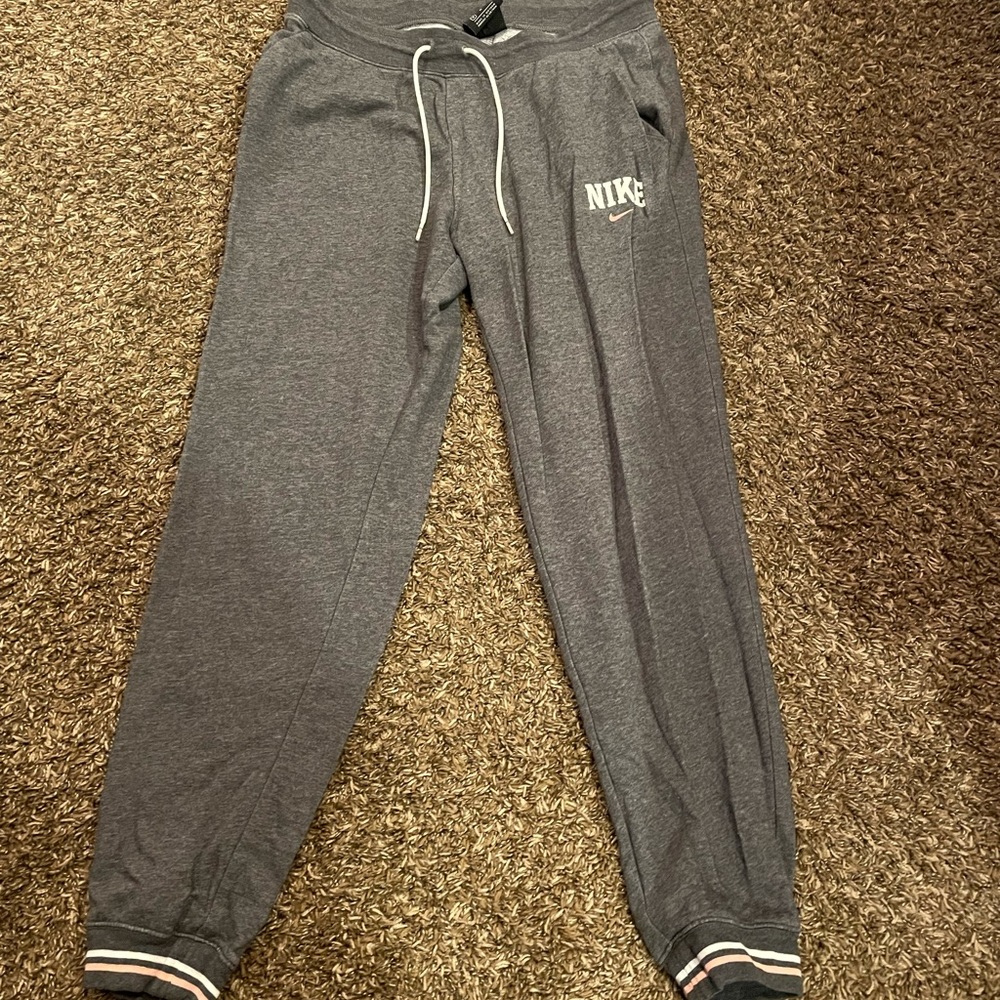 nike joggers